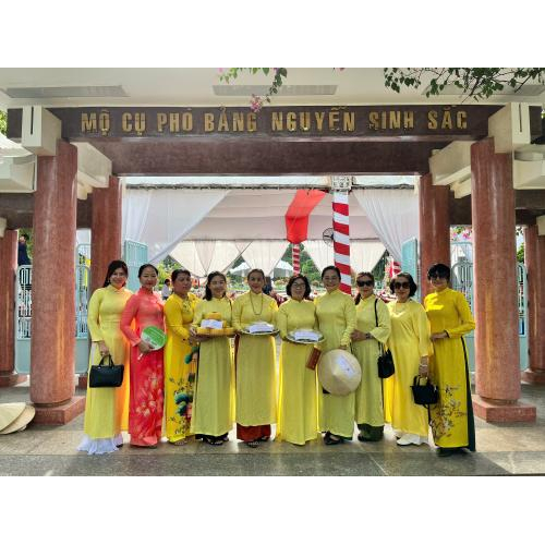 Hội Nữ Doanh Nhân tỉnh Đồng Tháp Dâng Hương Tưởng Niệm 95 Năm Ngày Giỗ Cụ Nguyễn Sinh Sắc