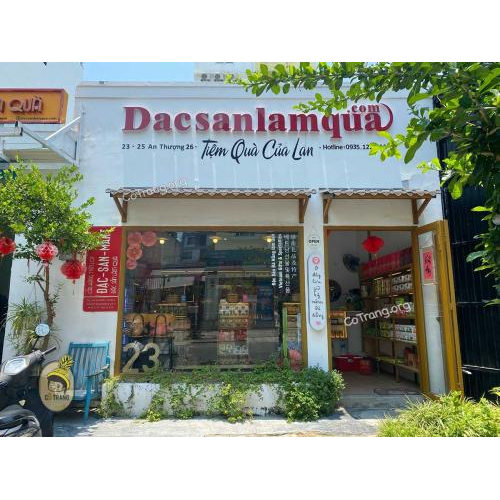 Tiệm Quà Của Lan