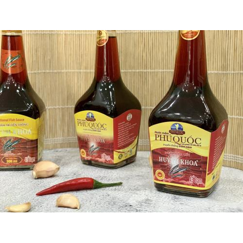 Nước Mắm Truyền Thống Cốt Nhĩ Huỳnh Khoa 45 đạm - Chai 200 ml - Hộp 6 Chai