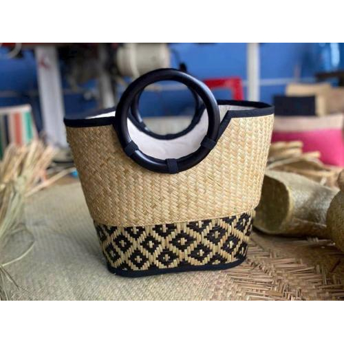 Phu My Women’s Sedge Cooperative