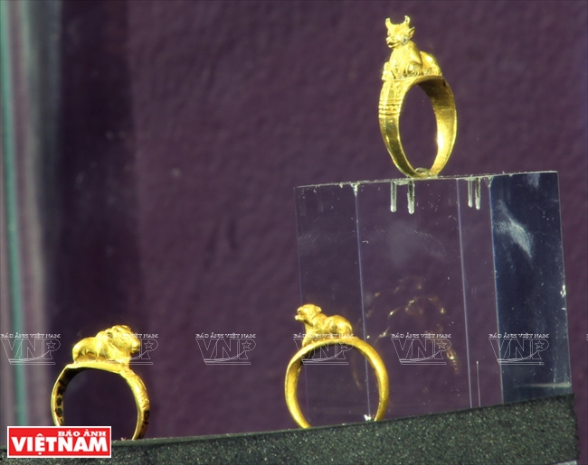 Gold rings
