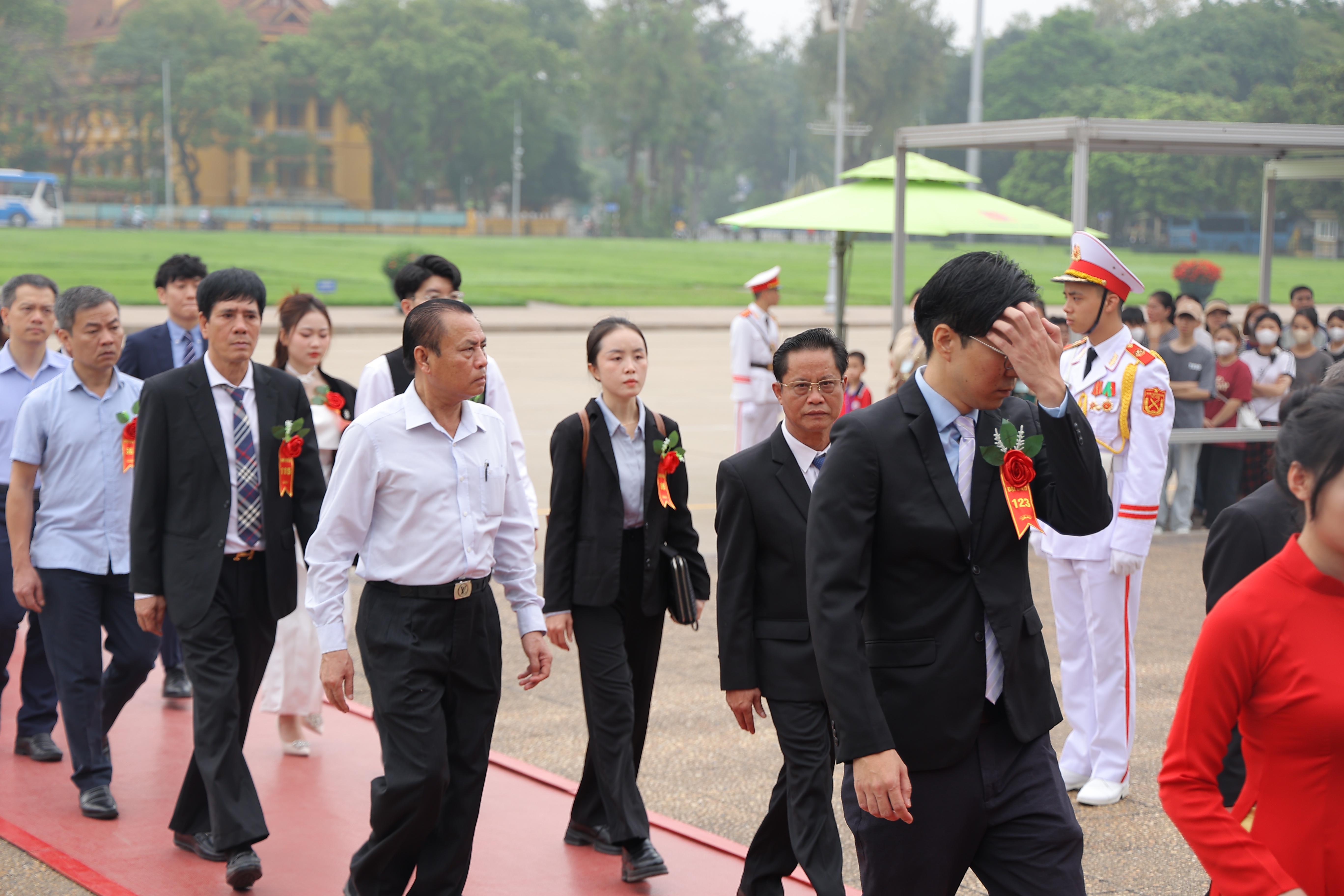 2. Giới thiệu sơ lược