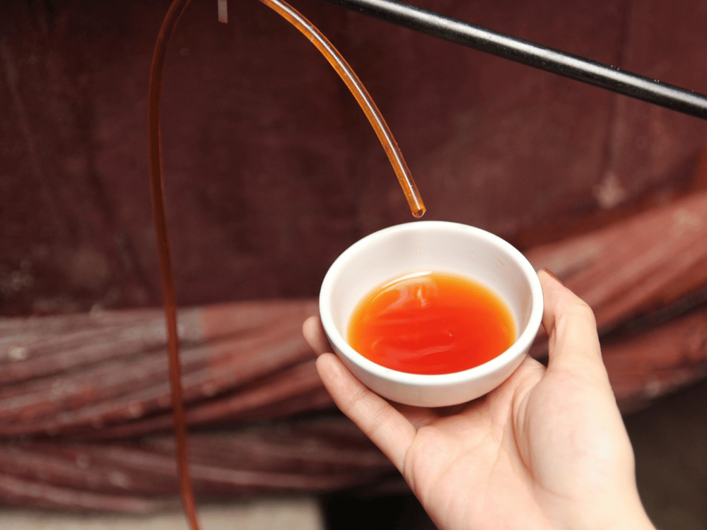 Những cách bảo quản nước mắm cốt