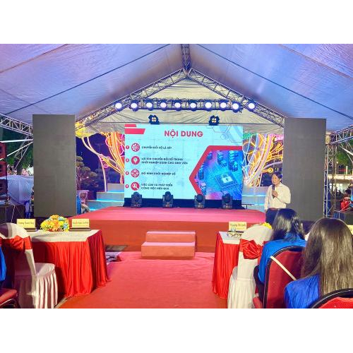 Chuyển đổi số – Chìa khóa mở ra cơ hội khởi nghiệp và việc làm cho sinh viên