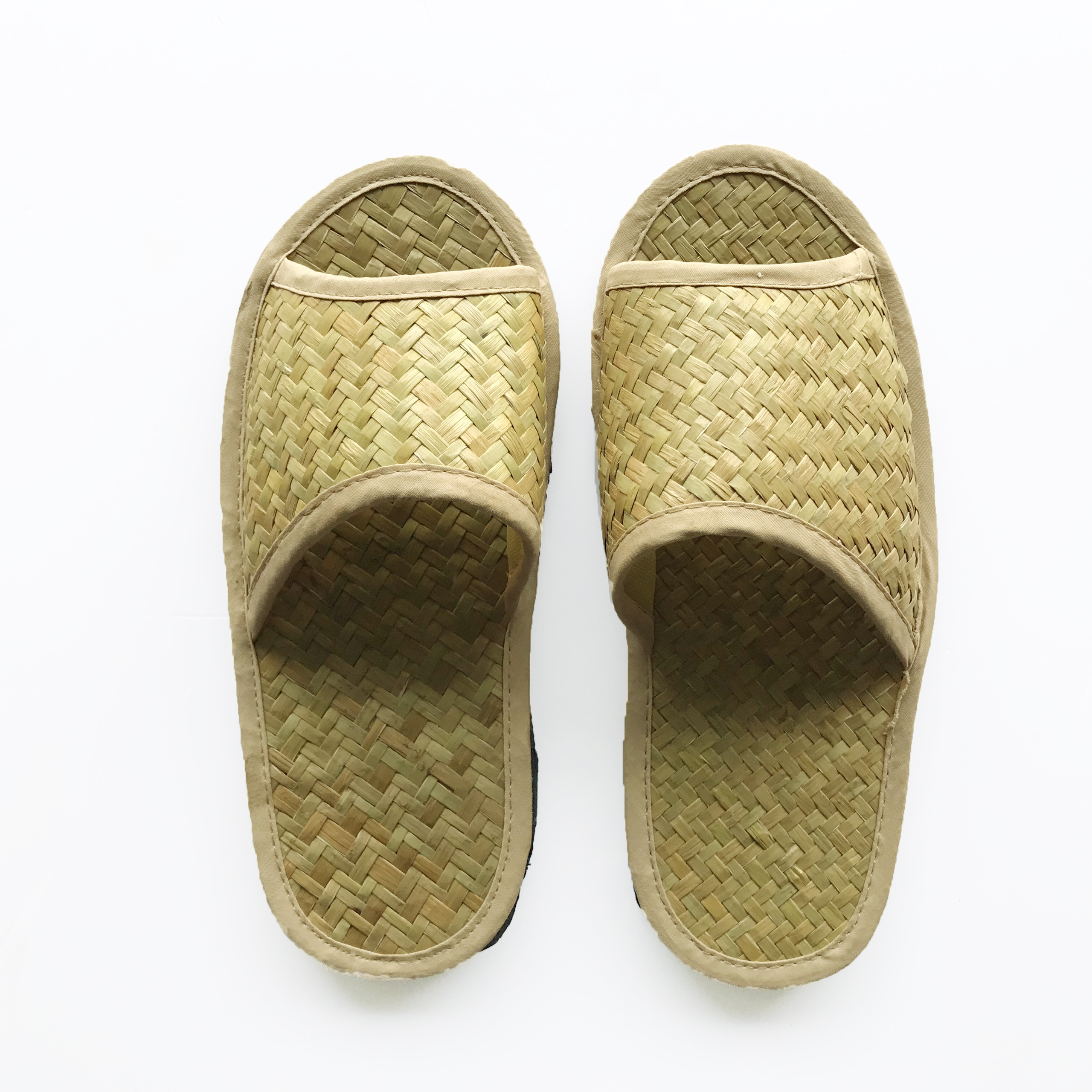 Giới thiệu dép cỏ bàng quai ngang