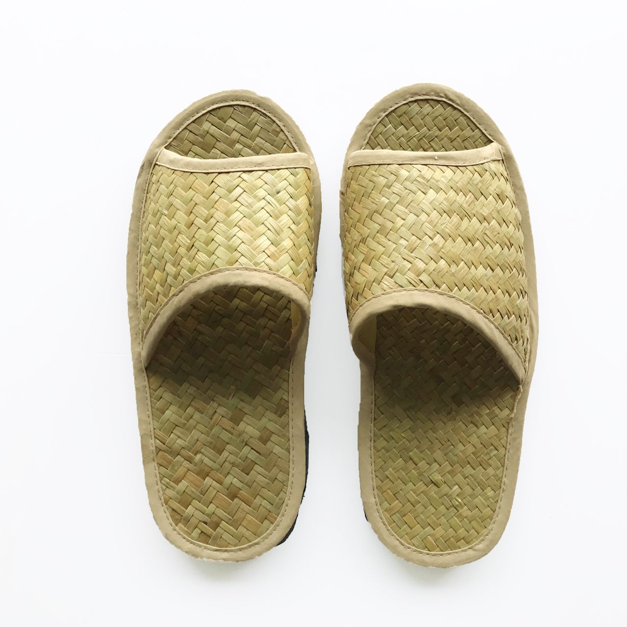 Dép Cỏ Bàng Là Gì? Cách Sử Dụng Dép Cỏ Bàng Phù Hợp Nhất