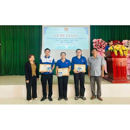 Kiên Hải tổ chức lớp tập huấn Đoàn - Hội - Đội