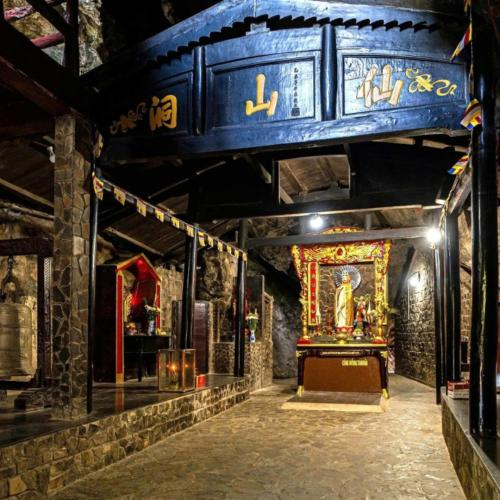 Chùa Tiên Sơn Hà Tiên – Điểm Đến Tâm Linh Giữa Danh Thắng Thạch Động