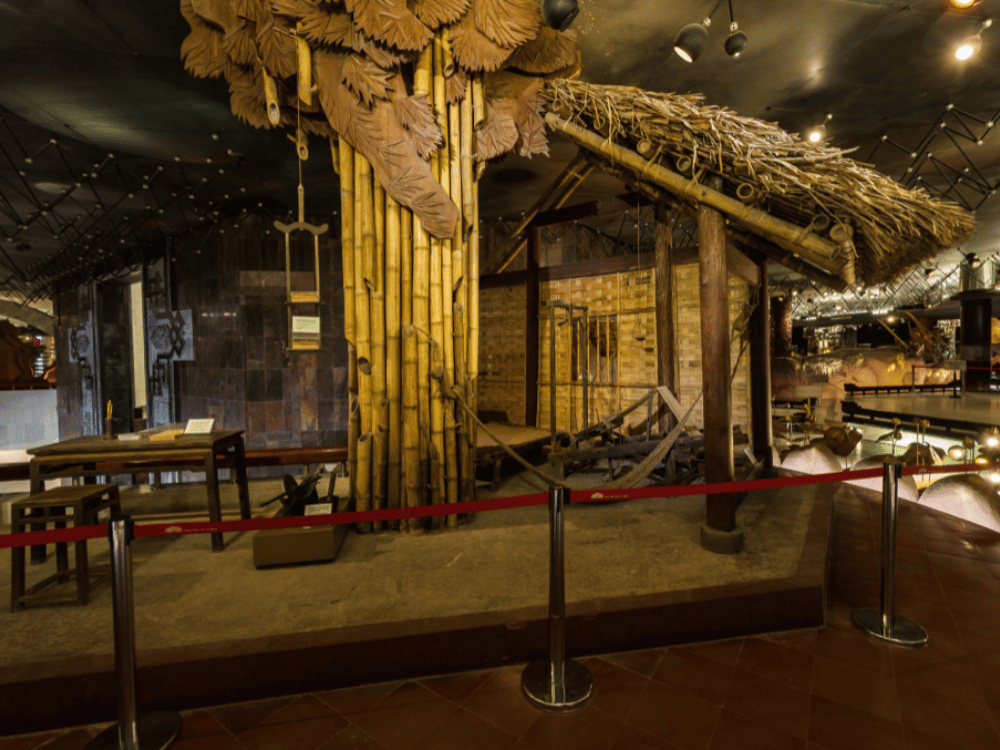 Triển lãm "Cố Định Của Bảo Tàng"