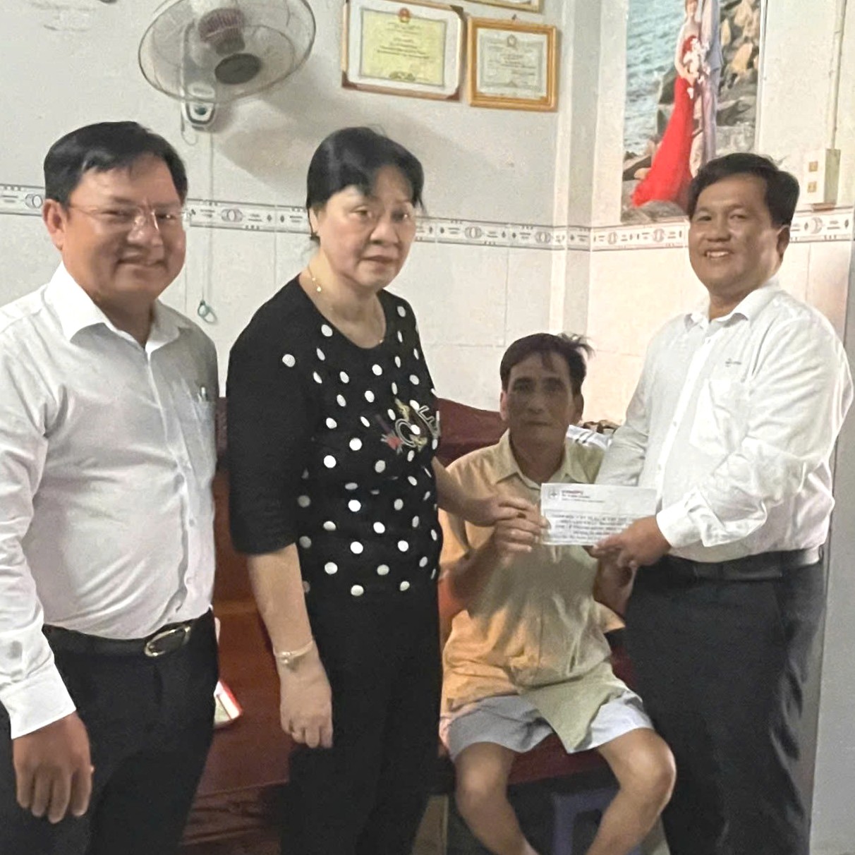 PC Kiên Giang Thăm Hỏi, Hỗ Trợ Người Lao Động Bị Bệnh Hiểm Nghèo