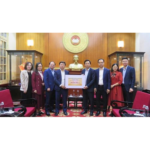 2.100 tỷ đồng đăng ký ủng hộ đồng bào vùng lũ