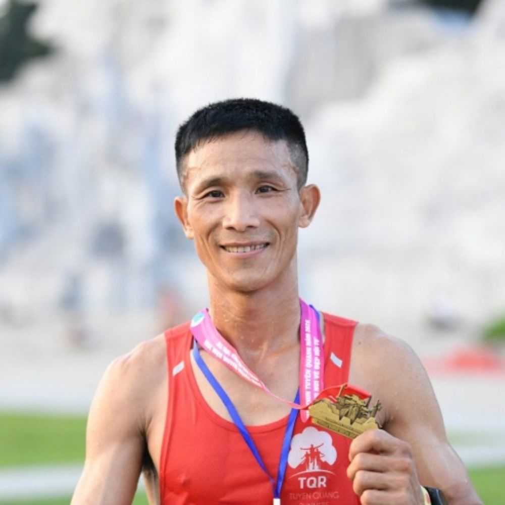 Chuyện Về Anh Nông Dân Yêu Chạy Bộ Trần Tư Pháp