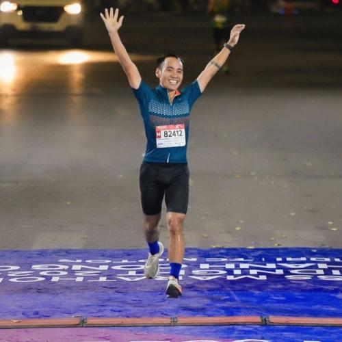 Từ Bỏ Mức Lương Nghìn Đô Để Làm KOL Chạy Bộ