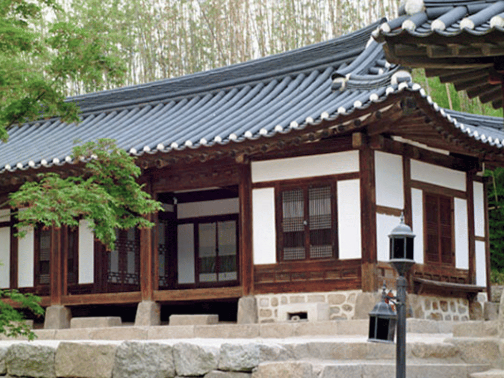 Nhà ở truyền thống