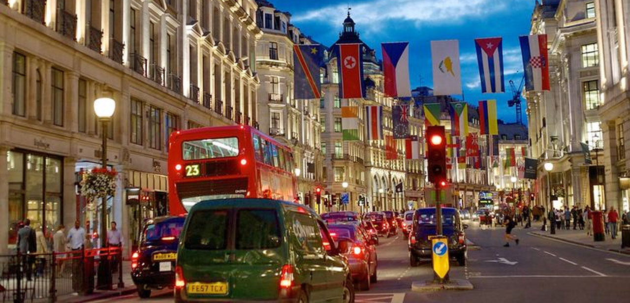 Khu mua sắm West End