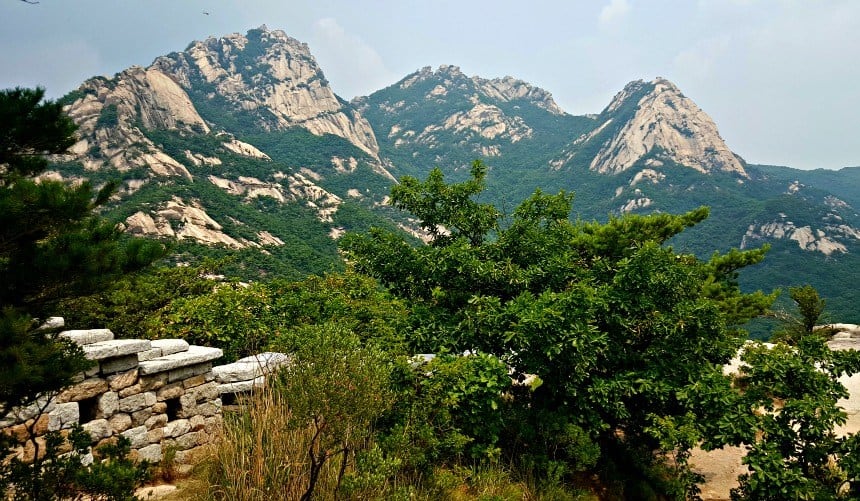 13. Vườn quốc gia Bukhansan