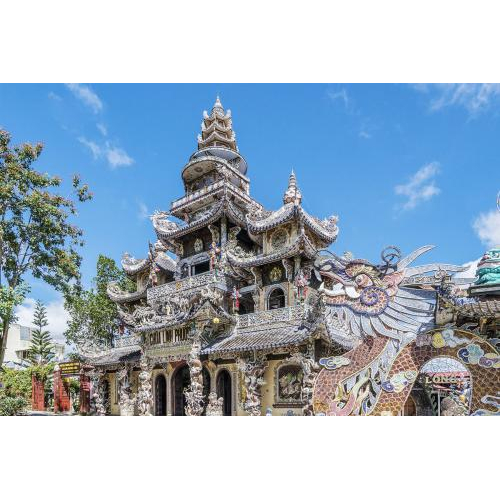 Du Lịch Đà Lạt - Trang Trại Rau & Hoa Đường Hầm Iêu Khắc - Cà Phê Mê Linh - Chùa Linh Ấn