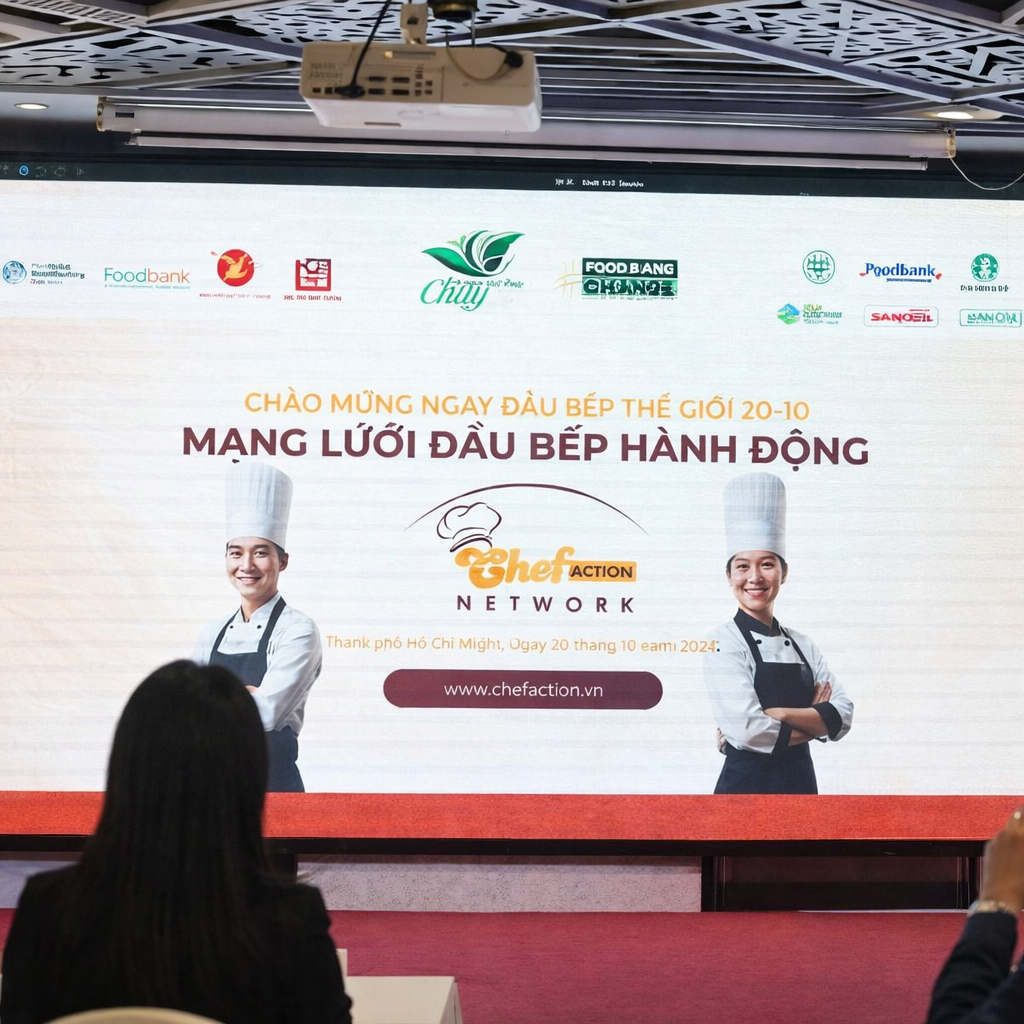 Các Chuyên Gia Dinh Dưỡng, Đầu Bếp Nấu Ăn Cho Người Hoàn Cảnh Khó Khăn Tại Lễ Hội Ẩm Thực Chay 2025