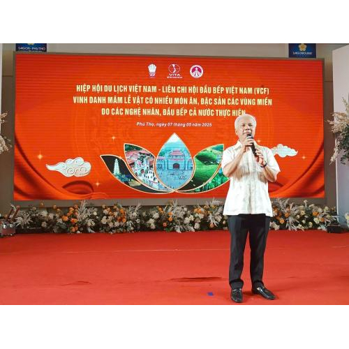 VCF xác lập kỷ lục “Mâm lễ vật dâng cúng Tổ nghề”