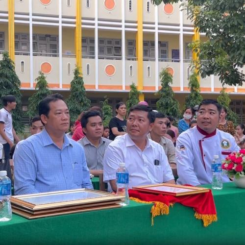 Hội Đầu Bếp Bình Dương Mang ‘Trung Thu’ Đến Trẻ Em Khó Khăn Ở Bến Tre