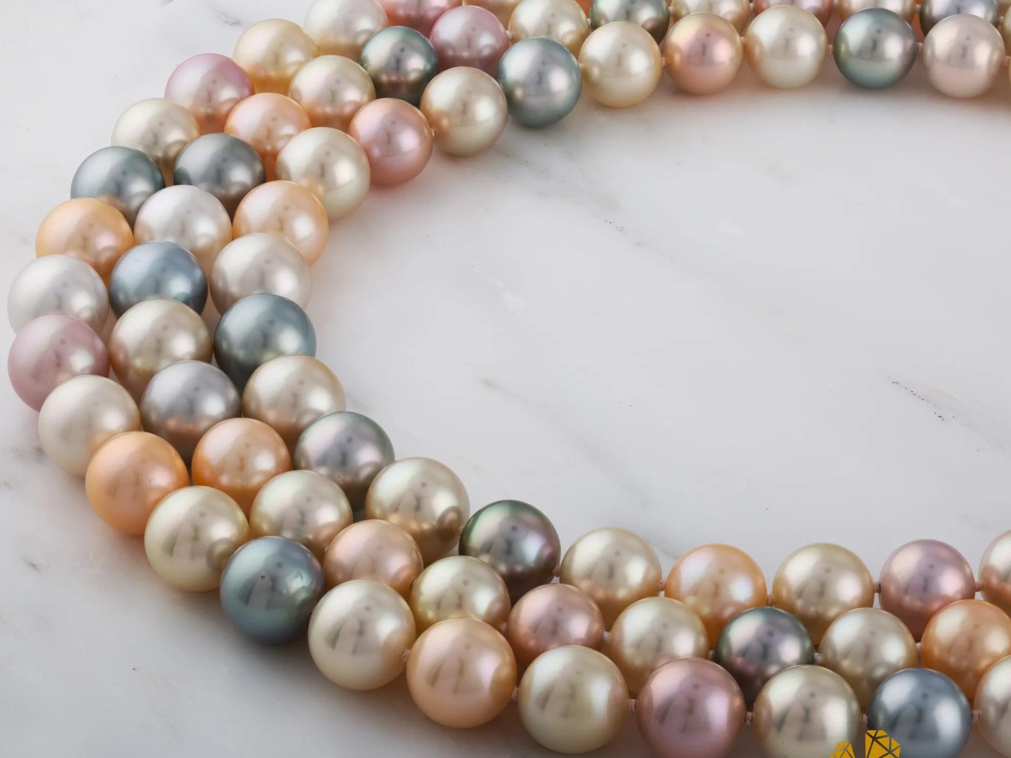 Ngọc trai là gì?