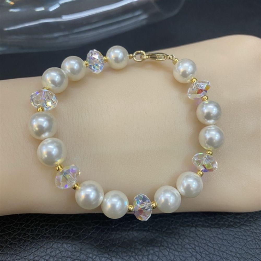 Đeo Ngọc Trai Có Mang Lại May Mắn Không?