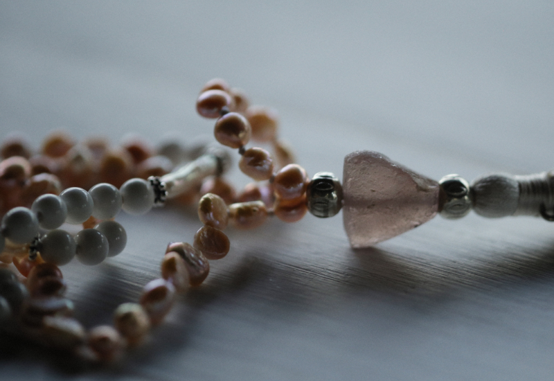 Nam giới nên đeo ngọc trai như thế nào cho phù hợp?