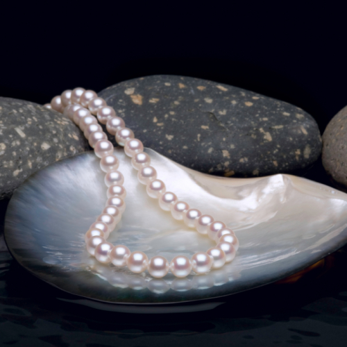 Ngọc Trai Tượng Trưng Cho Điều Gì Trong Văn Hóa Á Đông?