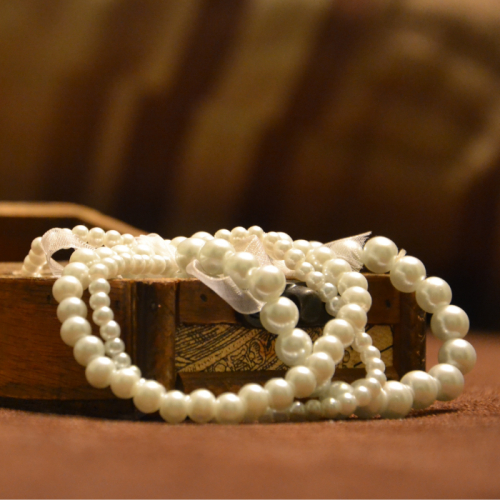 Ngọc Trai Có Bị Xuống Màu Không?