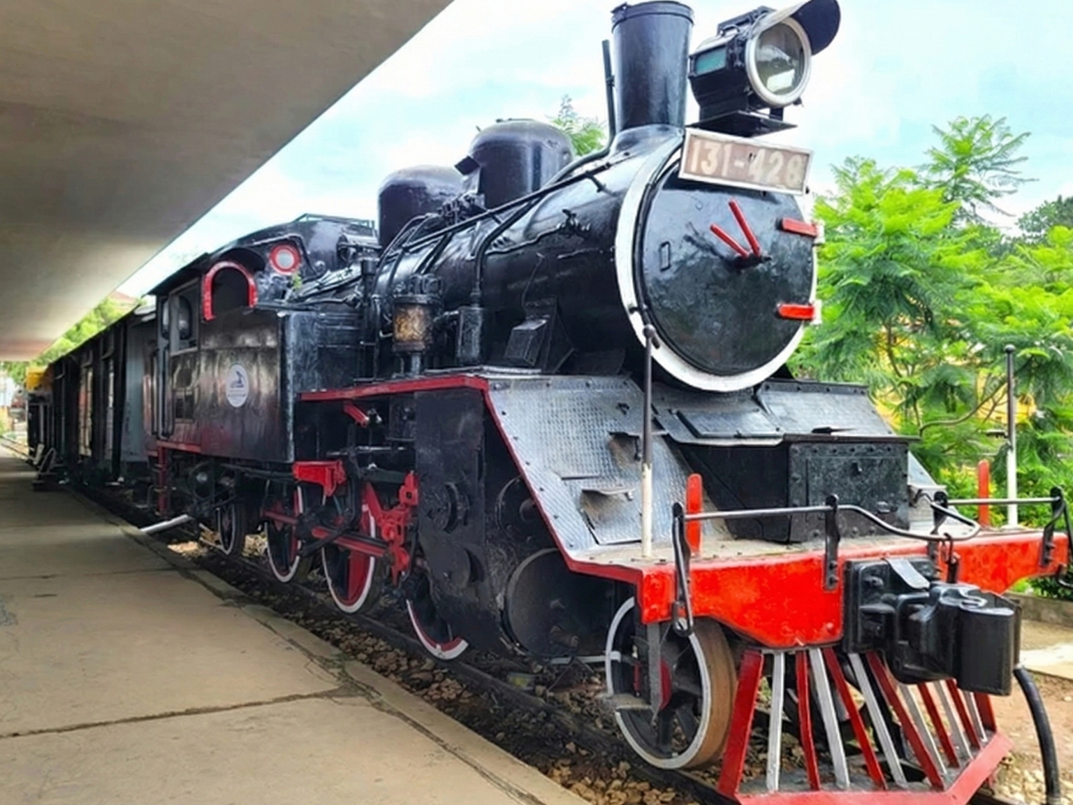 Thăng trầm cùng lịch sử đất nước