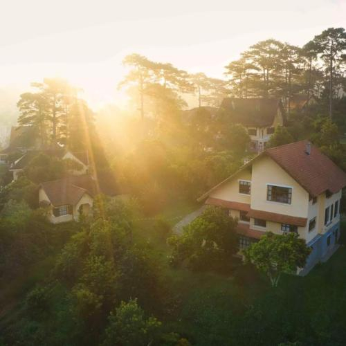 Lạc Bước Giữa “Làng Pháp Thu Nhỏ” Cổ Kính Nhất Đà Lạt