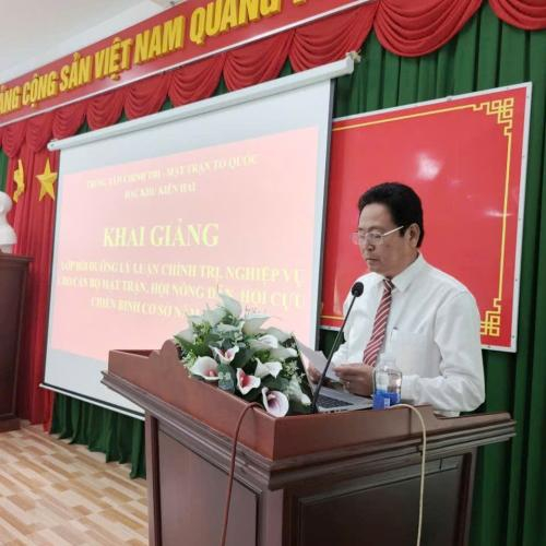 Khai Giảng Lớp Tập Huấn Nghiệp Vụ Công Tác Mặt Trận Và Các Đoàn Thể Năm 2025