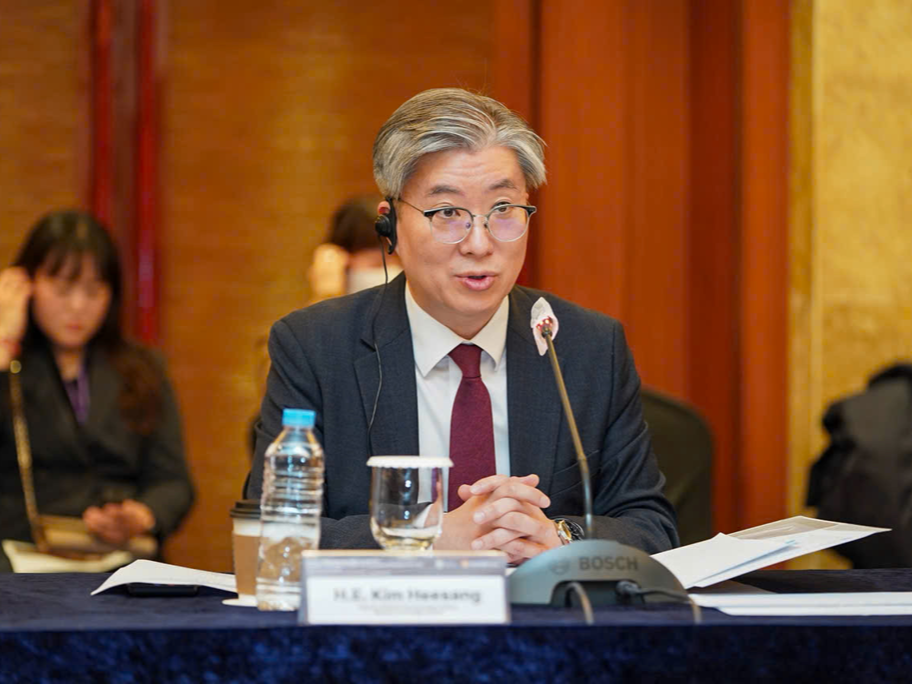 Trao đổi toàn diện về các lĩnh vực hợp tác trọng tâm