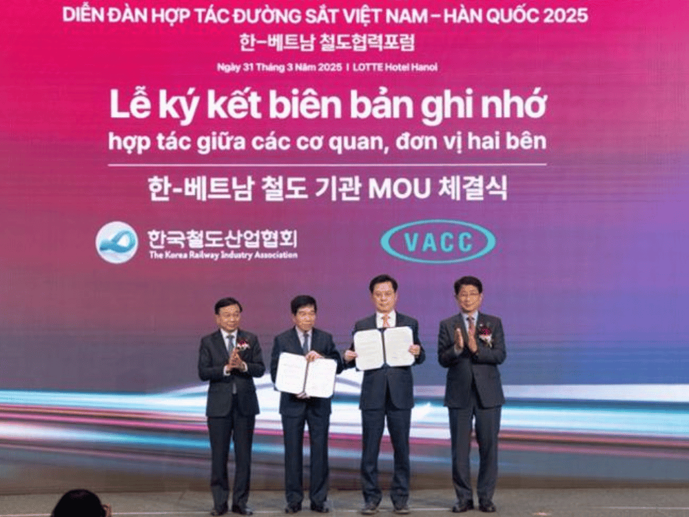 Diễn đàn chung về ngành đường sắt ở Hà Nội