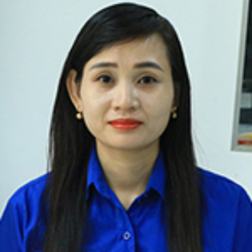 Cô Huỳnh Ái Xuân