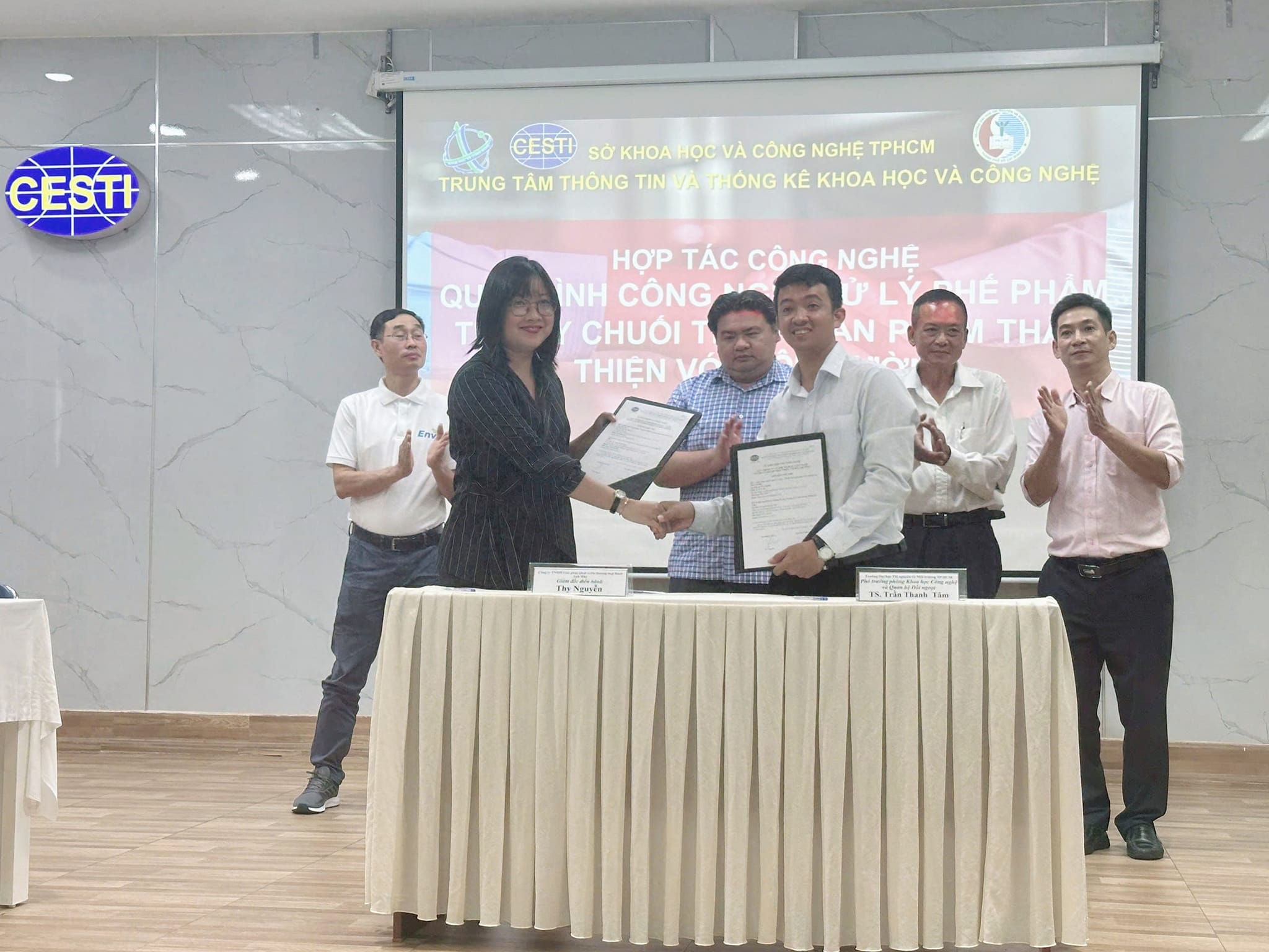 Tham gia chia sẻ các vấn đề đặt nền móng Chuyển đổi Số Nông Nghiệp