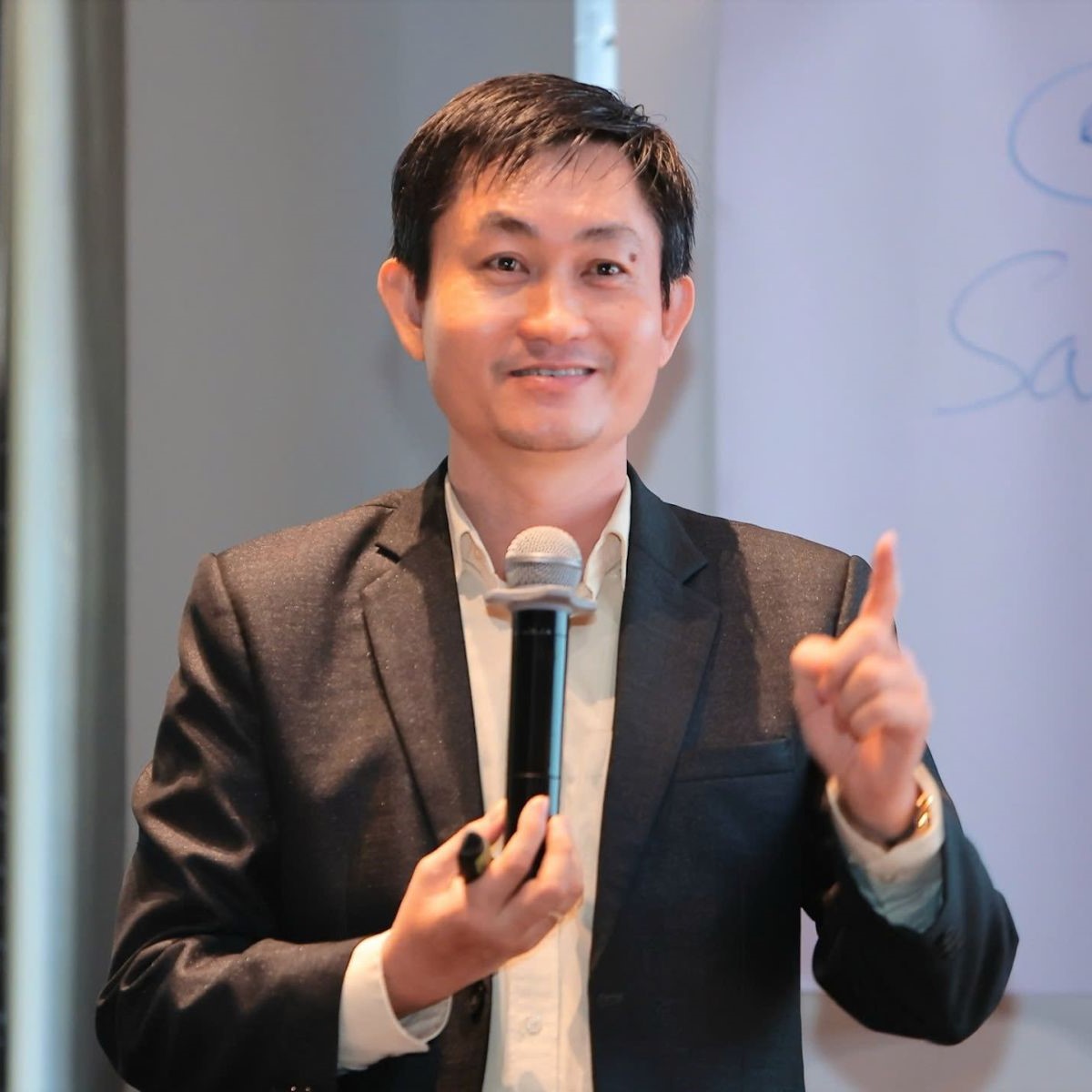 TS. Ngô Đắc Thuần