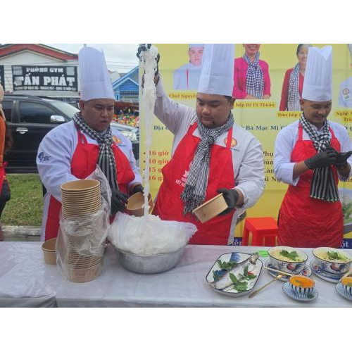 Không khí rộn ràng – ấm áp – đầy kết nối