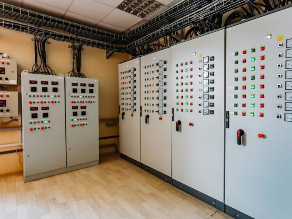 Lợi ích khi sử dụng tủ điện công nghiệp chất lượng cao