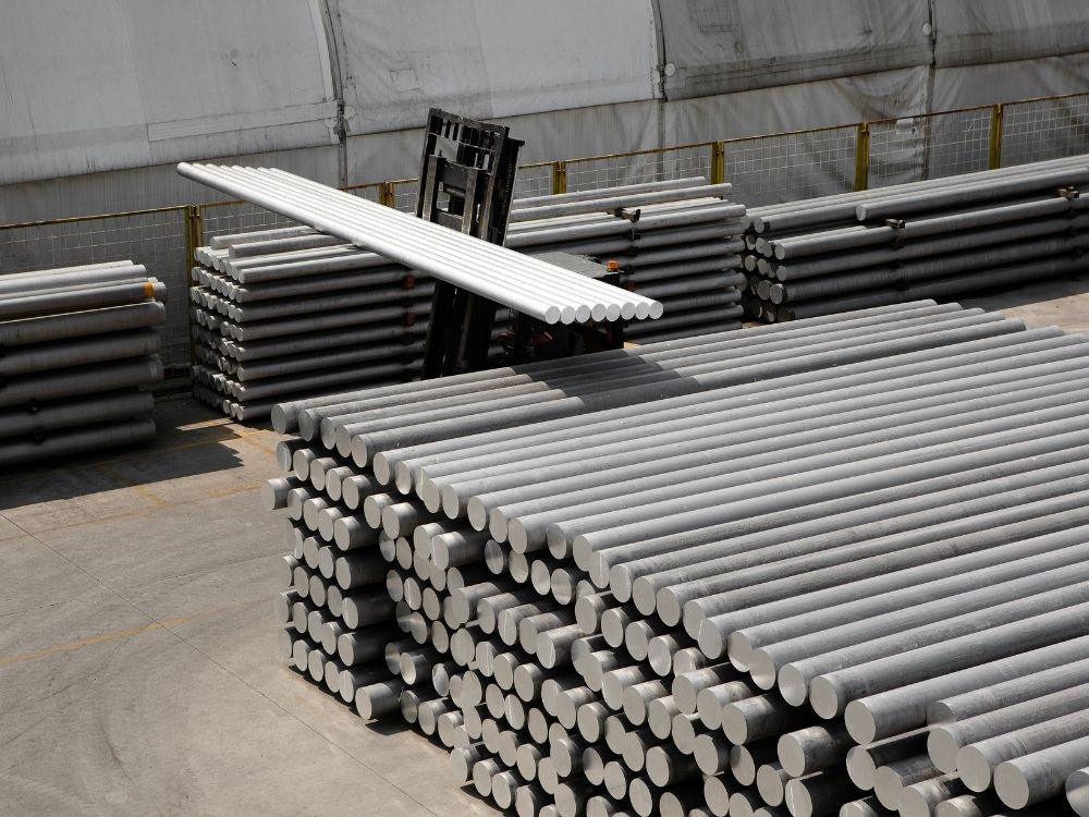 2. Tăng năng suất, tối ưu chi phí và giảm rủi ro trong sản xuất