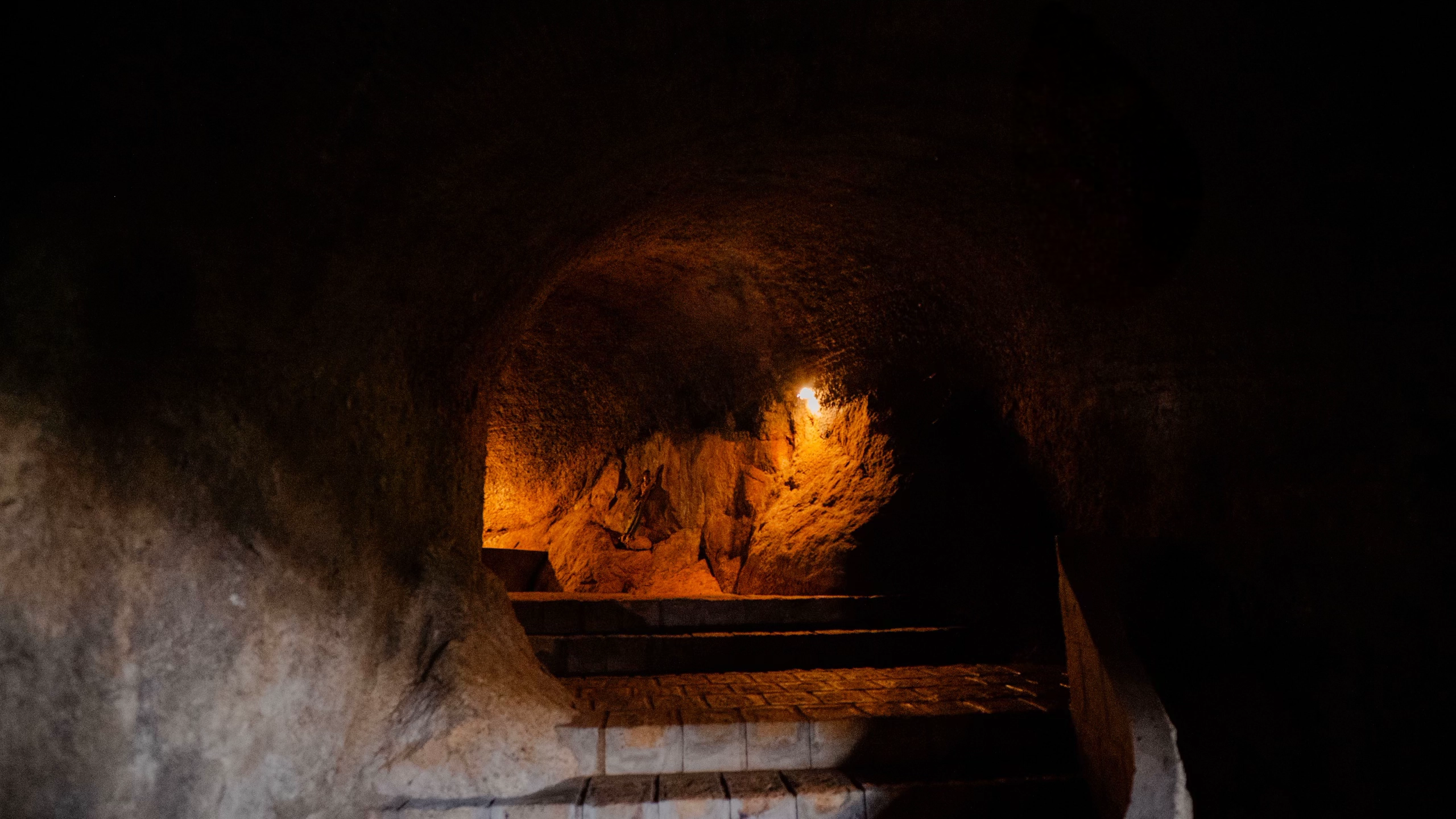 Hang núi – nét độc đáo bậc nhất