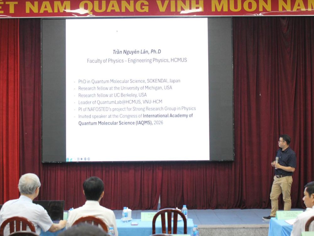 Chuyên đề “Thuật toán tính toán lượng tử cho mô phỏng vật liệu và học máy”