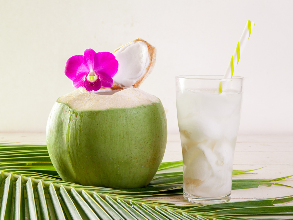 2. Uống nước dừa hàng ngày có tác dụng gì?