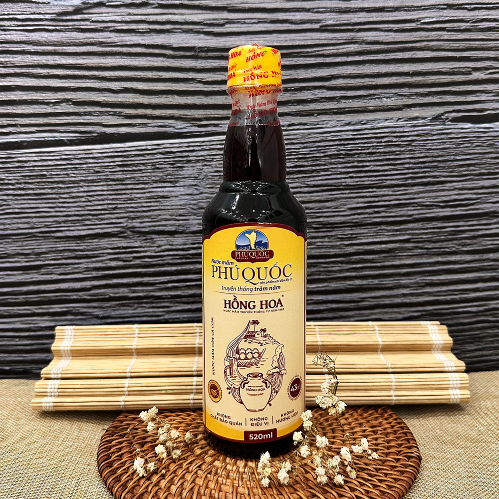 D4975bFhBfFf748 Nước Mắm Nhĩ Cá Cơm Truyền Thống Phú Quốc Hồng Hoa 43 Độ Đạm - Chai Nhựa 520ml