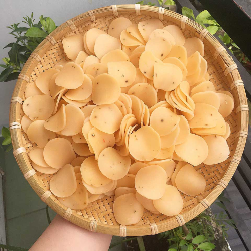Ý Nghĩa Hình Dạng Của Bánh phồng Tôm