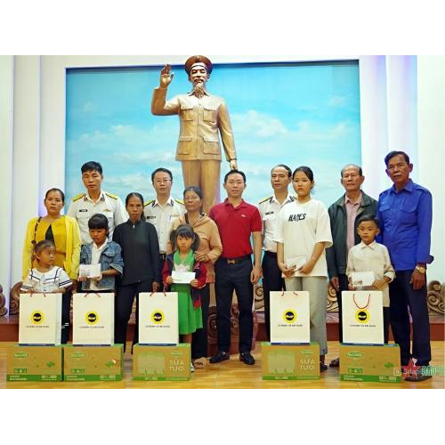 HANE Đồng Hành Cùng Chương Trình “Hải Quân Nhận Đỡ Đầu Con Ngư Dân”
