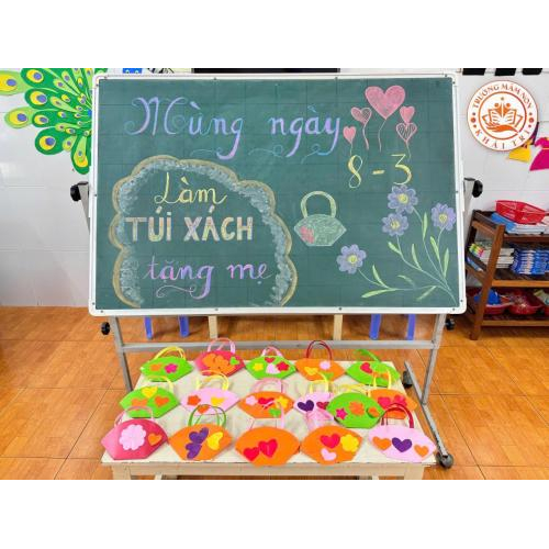 Hoạt động 08/03 tại Mầm non Khải Trí