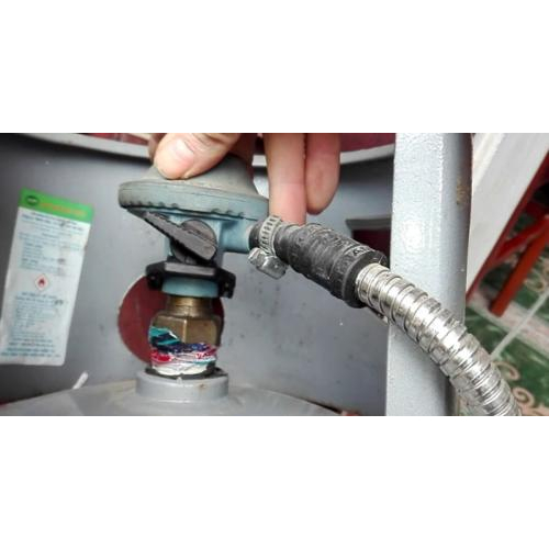 Dây dẫn gas có dấu hiệu xuống cấp hoặc hư hỏng