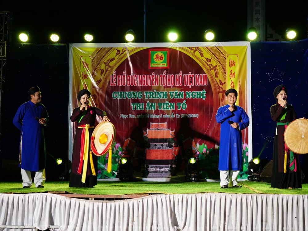 2. Văn nghệ Tri ân Tiên Tổ (19h00, 21/4/2025)