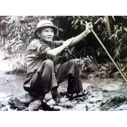 Tiểu sử chi tiết